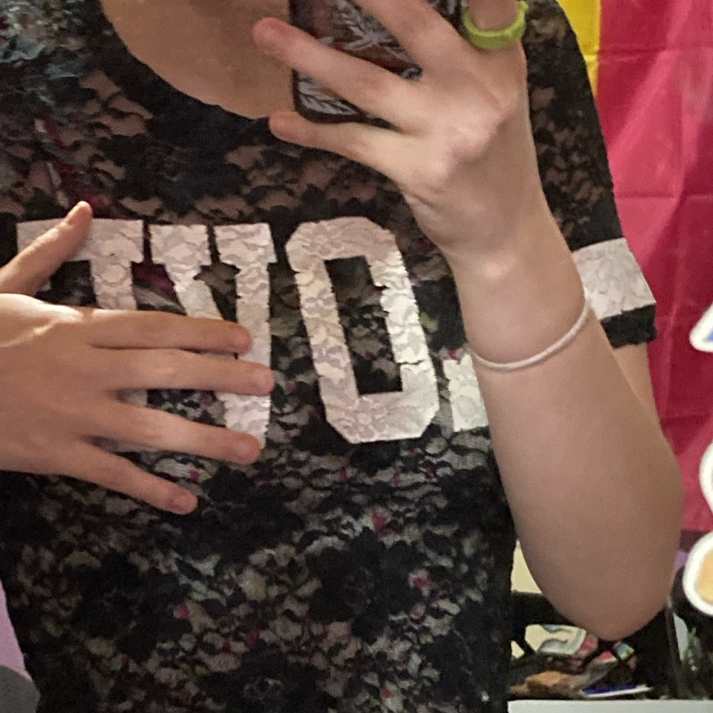 Super cute lace t shirt